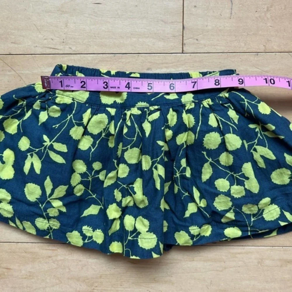 NWT - Baby Gap‎ floral skirt, size 12-18 months, BABYGAP